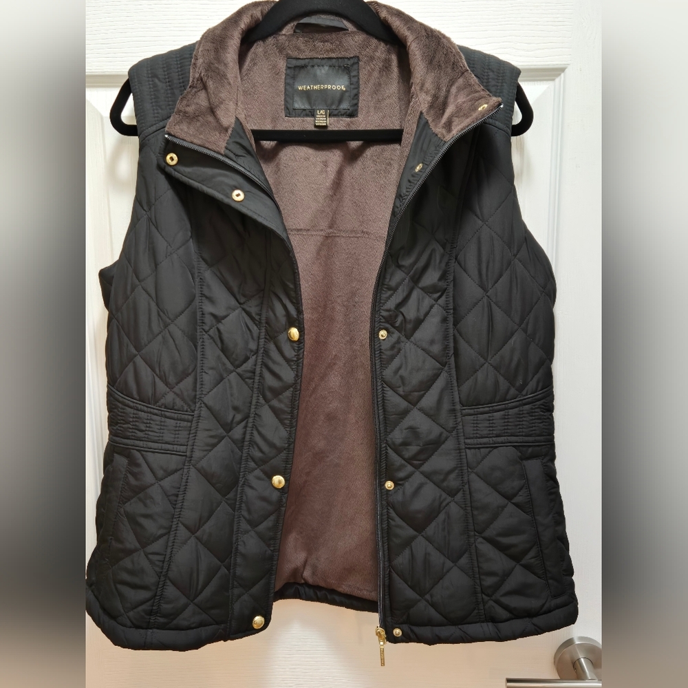 Women's Quilted Black Vest with Brown Faux Fur Lining, Size L - Picture 3 of 13